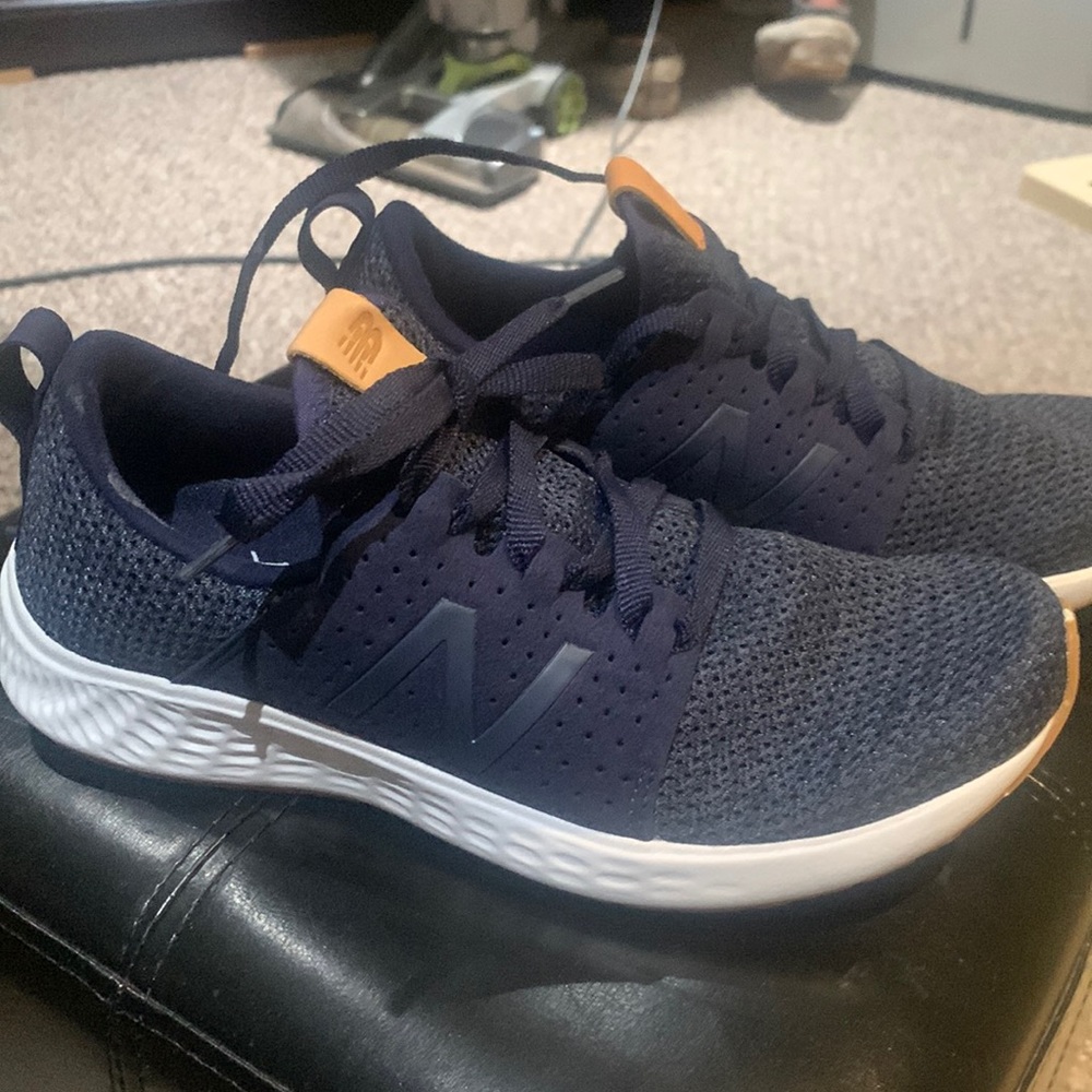 Brand new 7.5 New Balance sneakers.